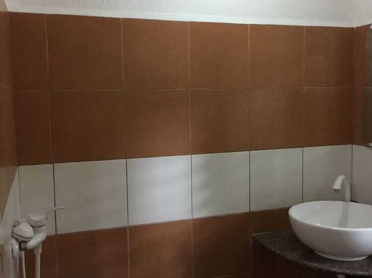 هتل Panglao Chocolate Hills Resort