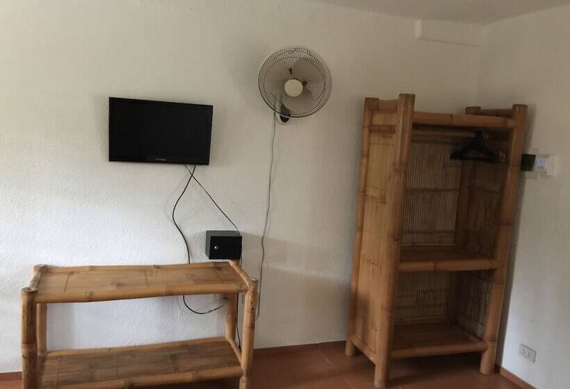 هتل Panglao Chocolate Hills Resort