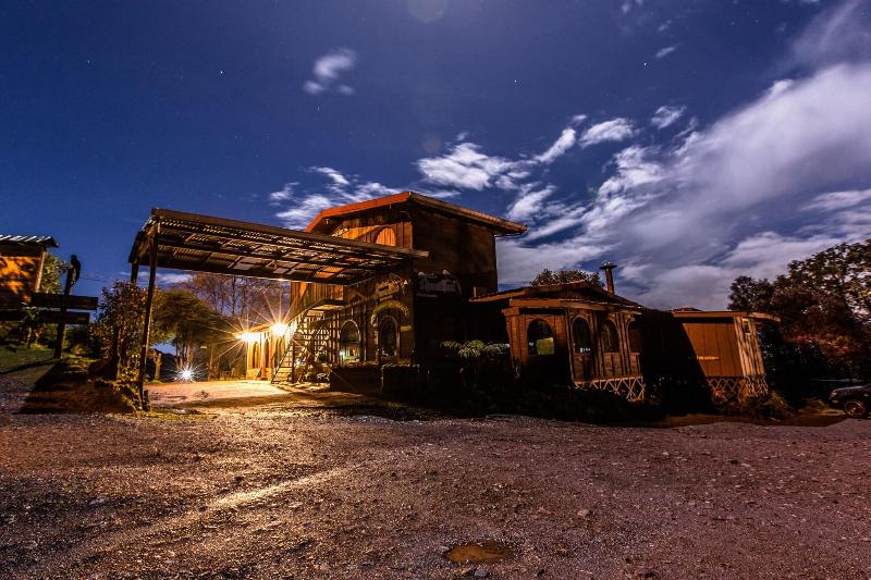 בית מלון כפרי Paraiso Quetzal Lodge