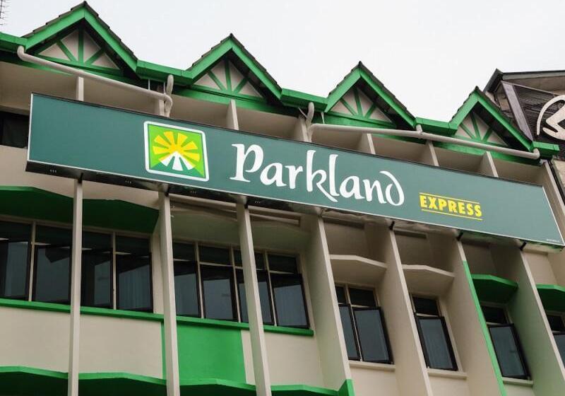 فندق Parkland Express