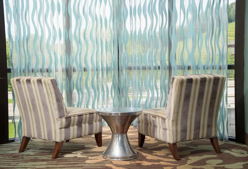 ホテル Pigeon River Inn