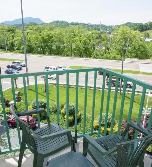 ホテル Pigeon River Inn