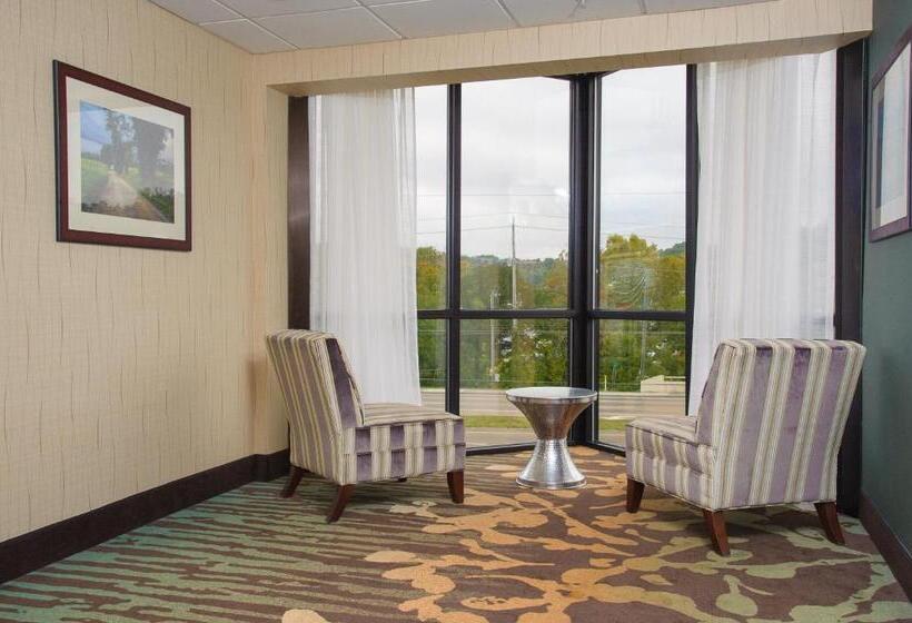 ホテル Pigeon River Inn