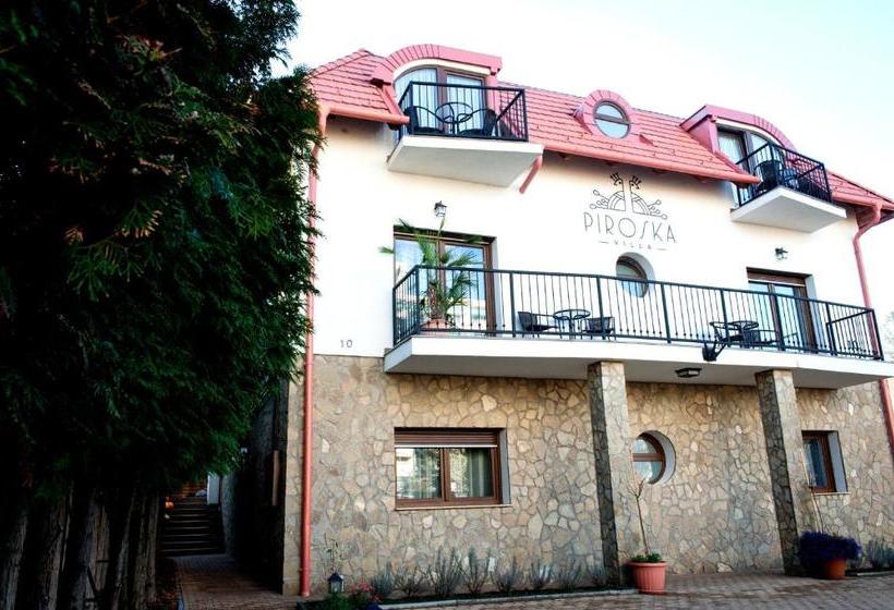 酒店 Piroska Villa