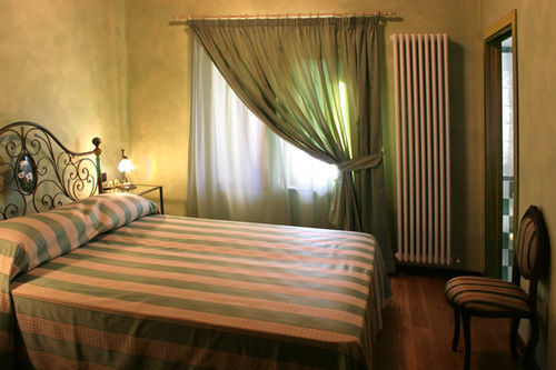 هتل Agriturismo Poggio Agli Ulivi