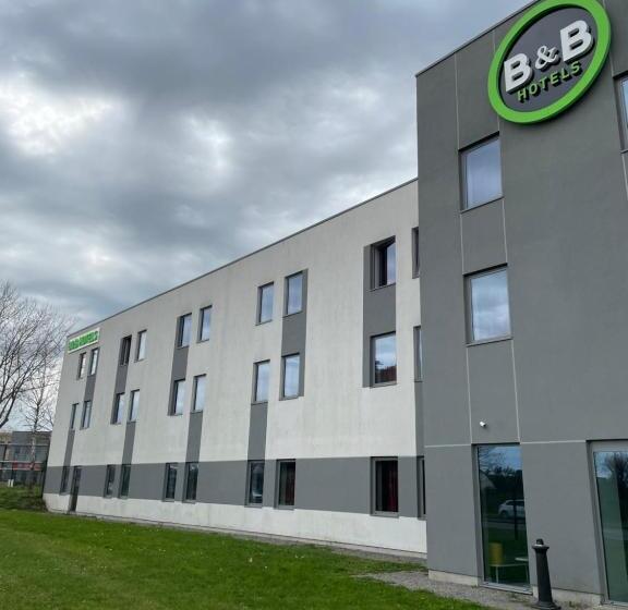 B&b Hotel Laval Ouest