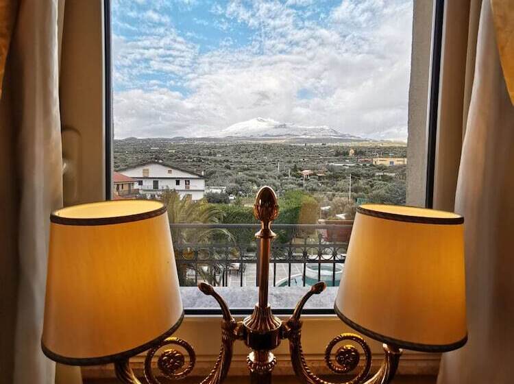 ホテル Ristorante Paradise