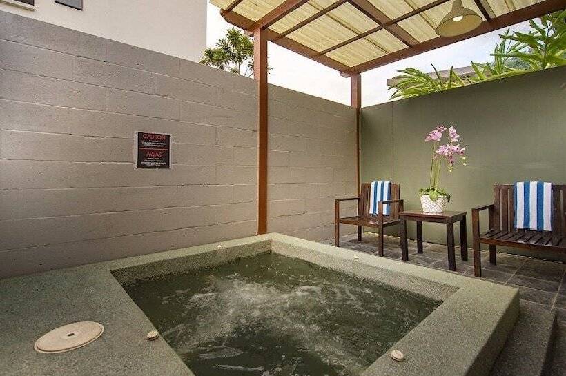 בית מלון כפרי ērya By Suria Hot Spring Bentong