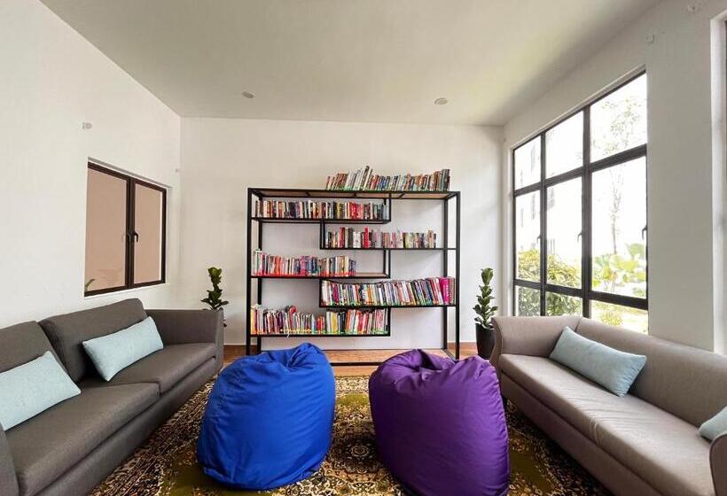 בית מלון כפרי ērya By Suria Hot Spring Bentong