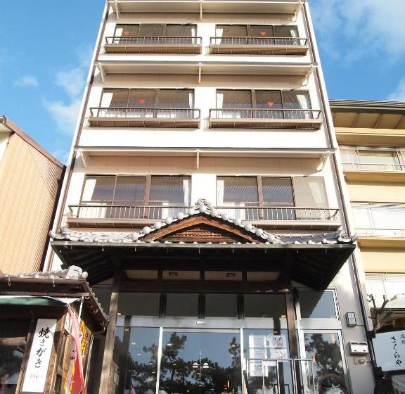 هتل Sakuraya