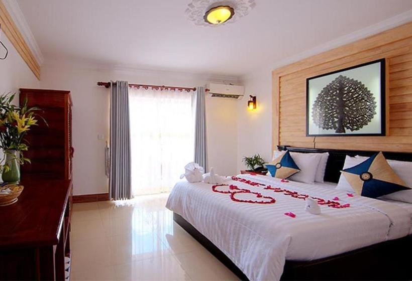 هتل Bou Phanith Villa