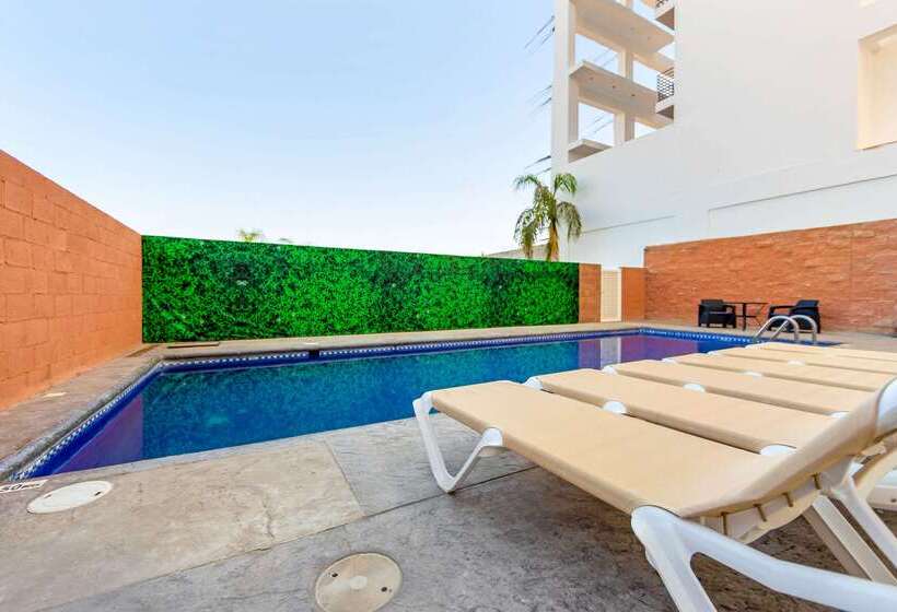 ホテル Sleep Inn Mazatlan