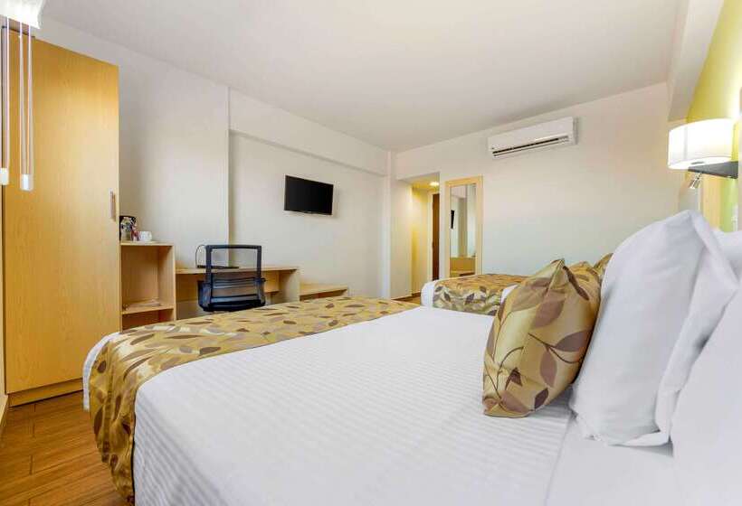 ホテル Sleep Inn Mazatlan