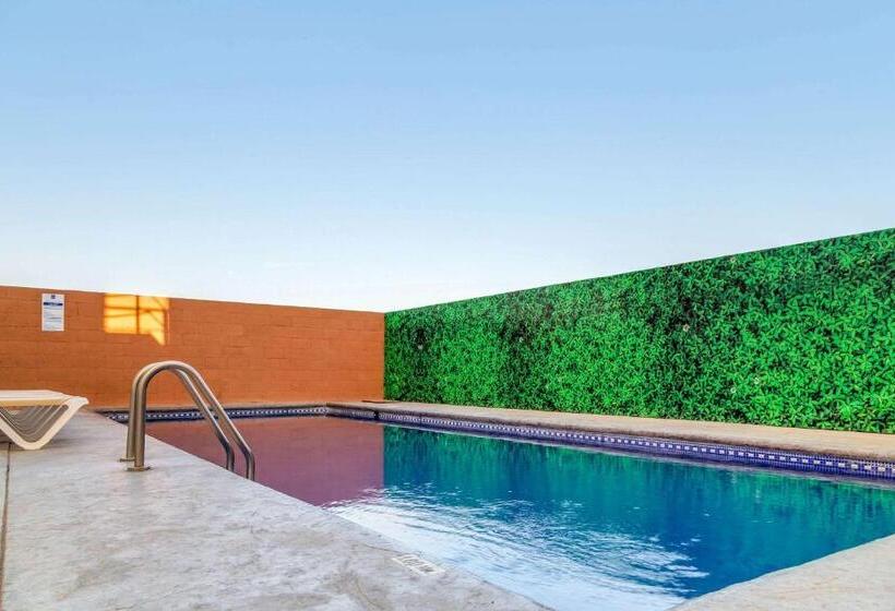 ホテル Sleep Inn Mazatlan