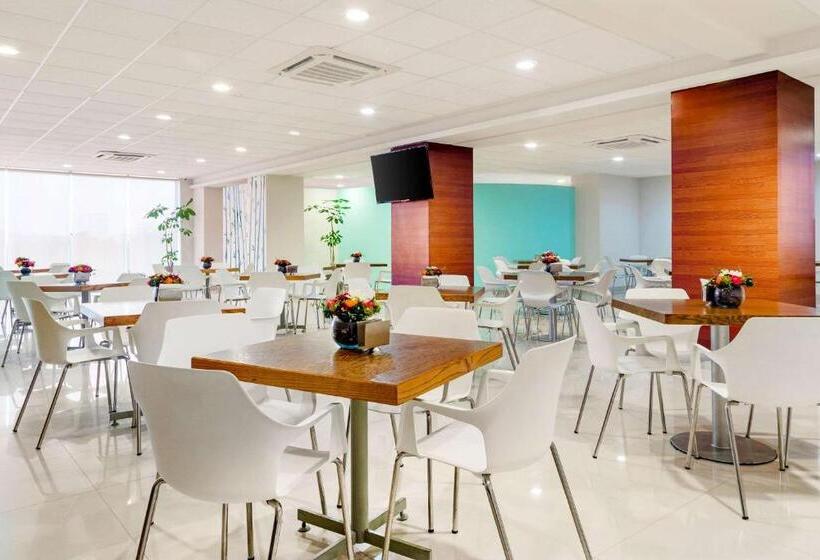 ホテル Sleep Inn Mazatlan