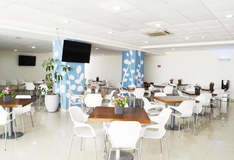 ホテル Sleep Inn Mazatlan