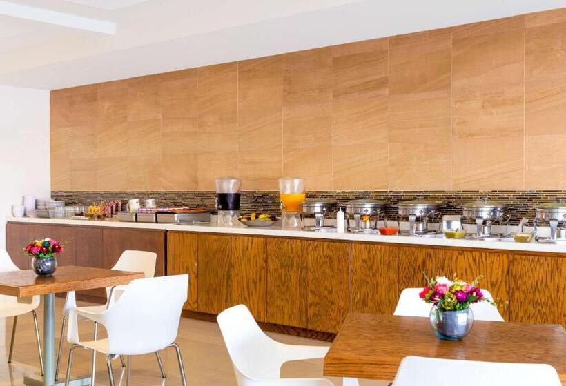 ホテル Sleep Inn Mazatlan