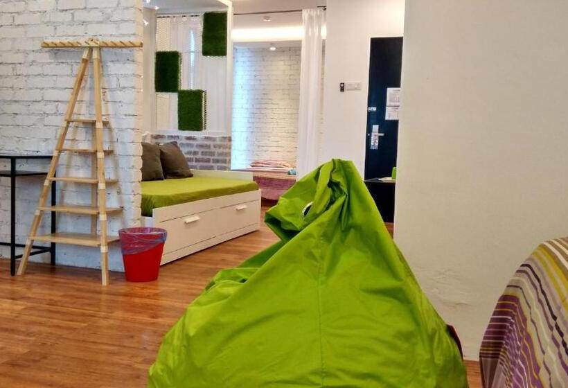 בית מלון כפרי Snooze Too