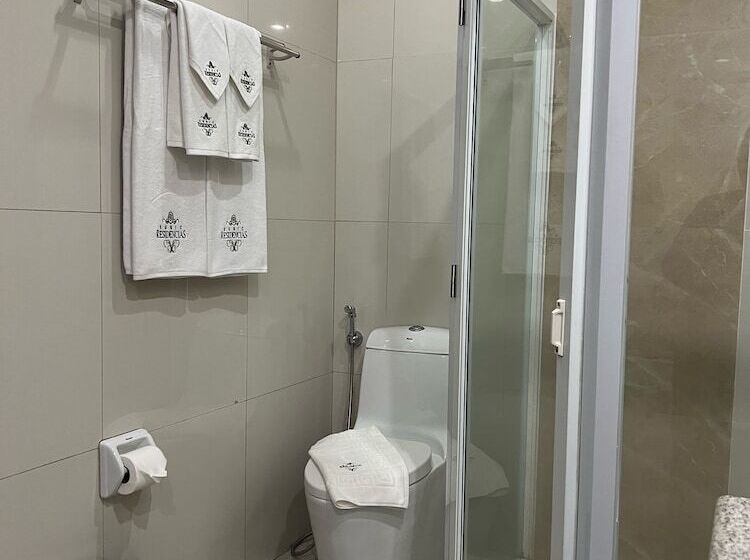 هتل Subic Residencias