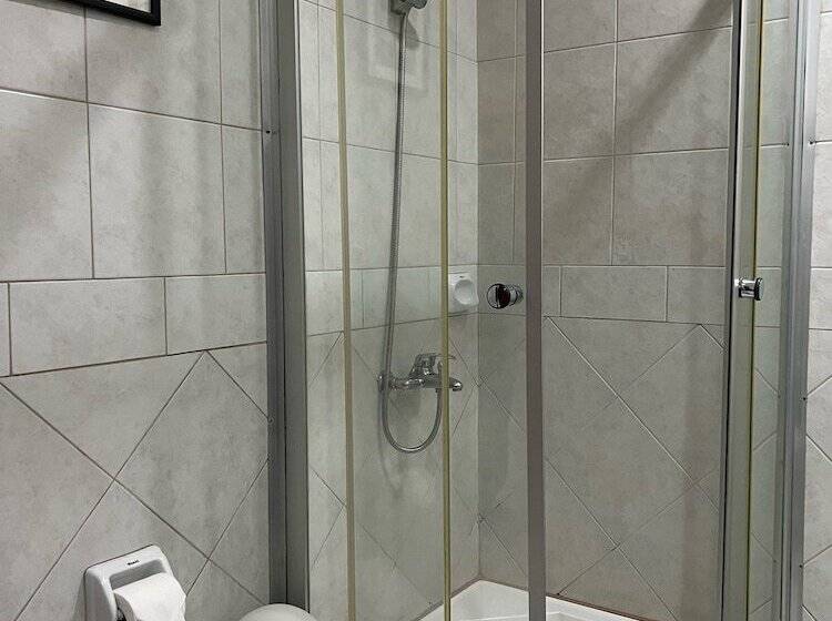 هتل Subic Residencias