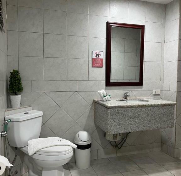 هتل Subic Residencias