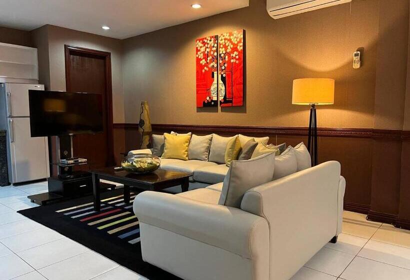 هتل Subic Residencias