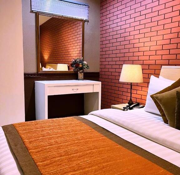 هتل Subic Residencias