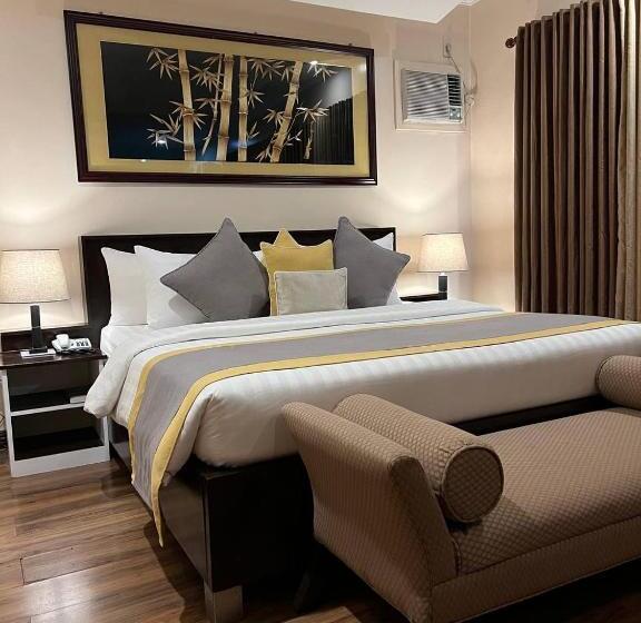 هتل Subic Residencias