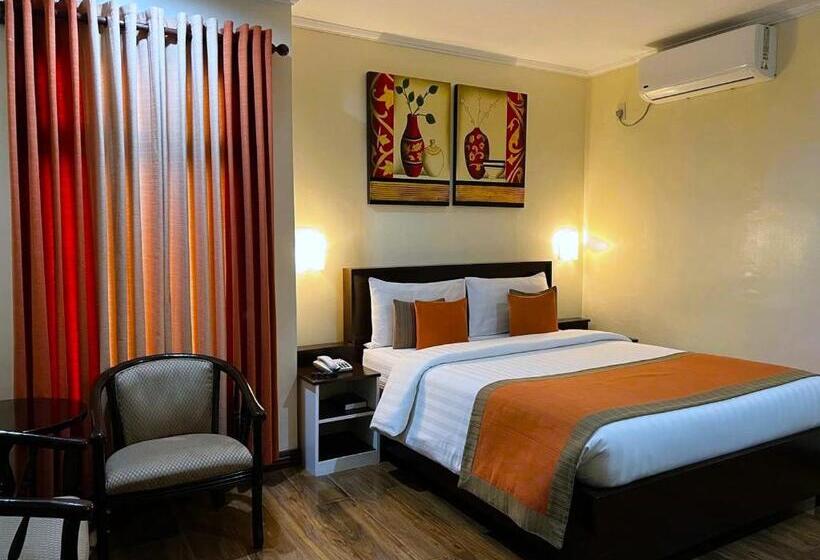 هتل Subic Residencias