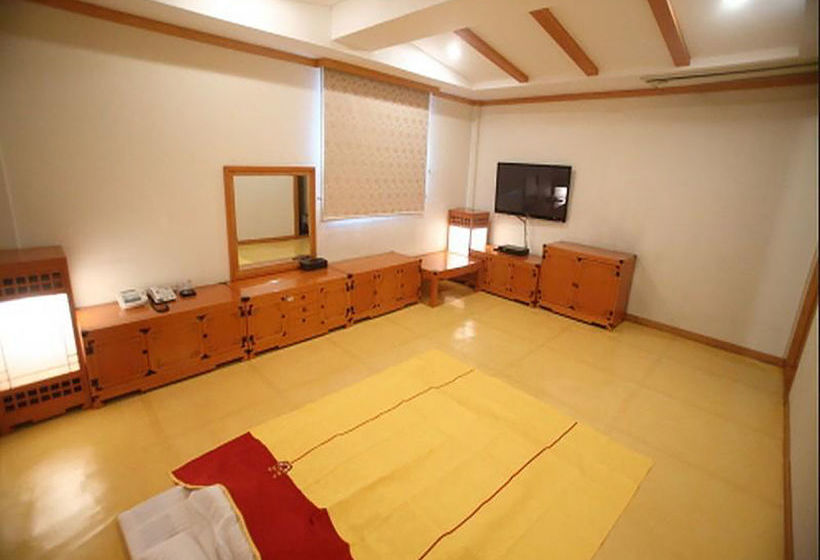 Отель Suncheon Royal Tourist