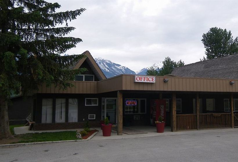 מוטל Selkirk Inn