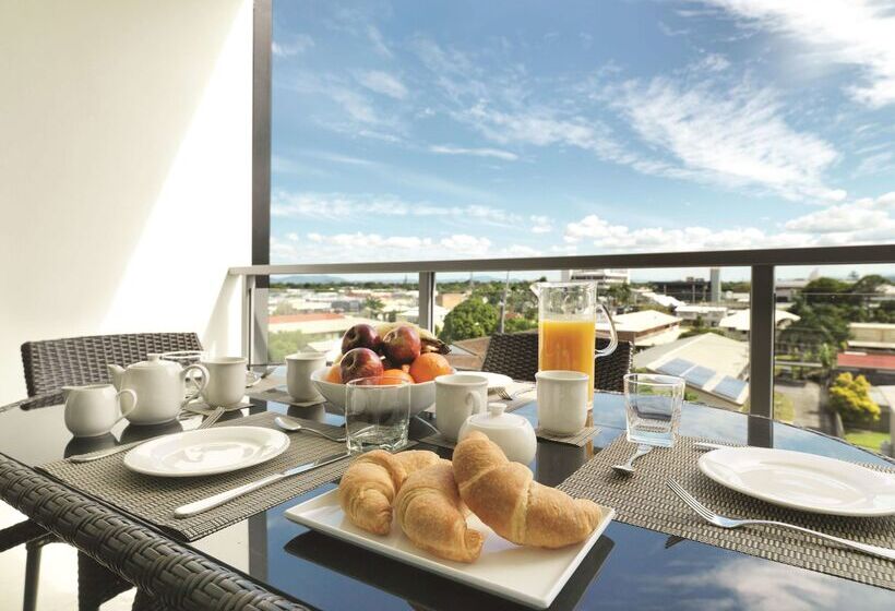 Oaks Mackay Carlyle Suites