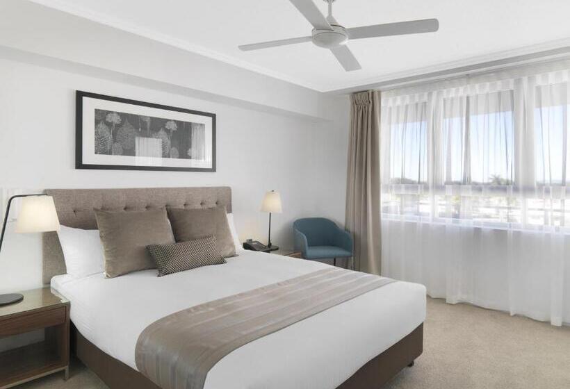 Oaks Mackay Carlyle Suites