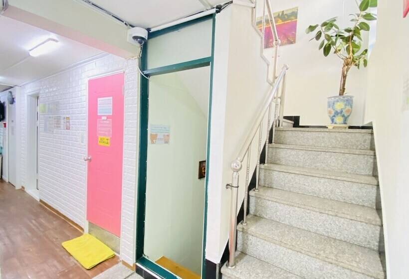 Pensione Aroha Guesthouse Seoul Station