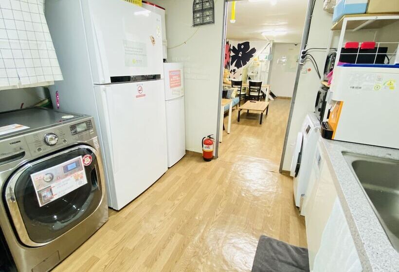 Pensione Aroha Guesthouse Seoul Station