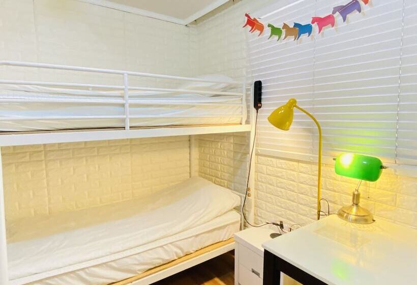 Pensione Aroha Guesthouse Seoul Station