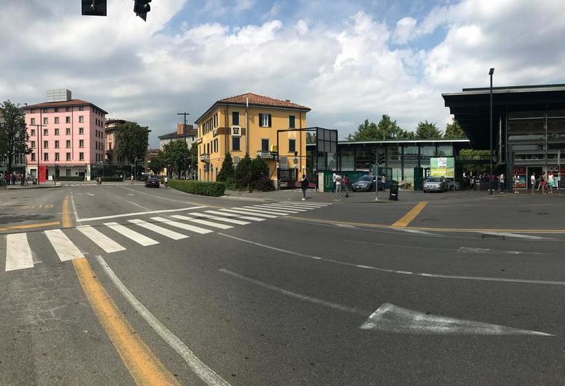 پانسیون Bella Italia