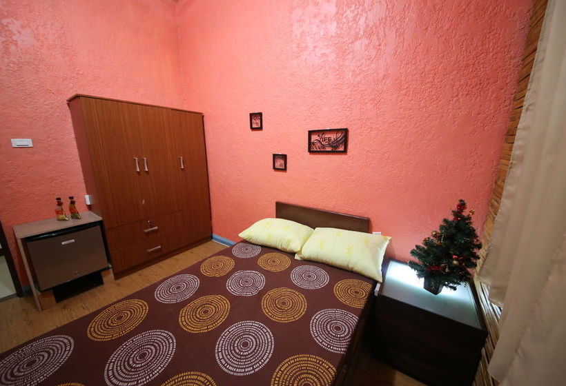 بنسيون Dee Guesthouse