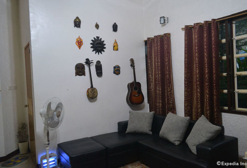 بنسيون Dee Guesthouse