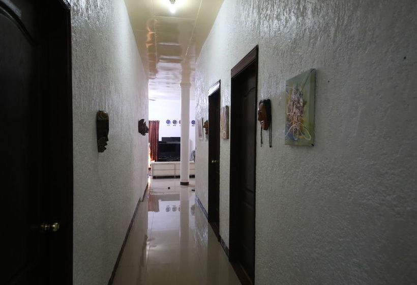 بنسيون Dee Guesthouse