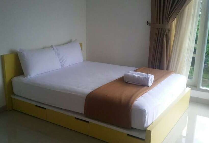 پانسیون Omah Sastro