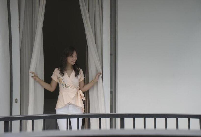 ペンション Omah Sastro