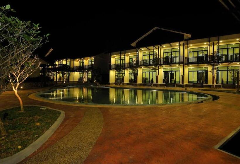 אתר נופש Espira Kinrara