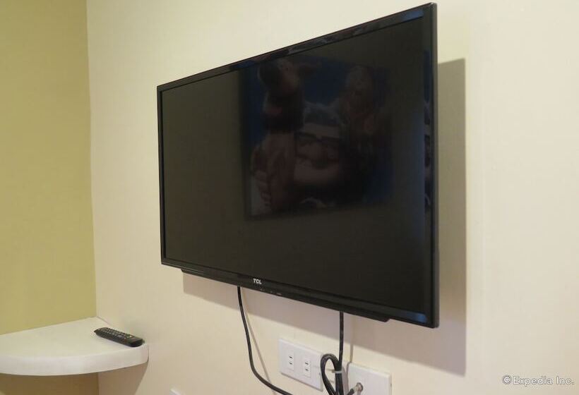 Tr3ats Guest House Bohol   Hostel