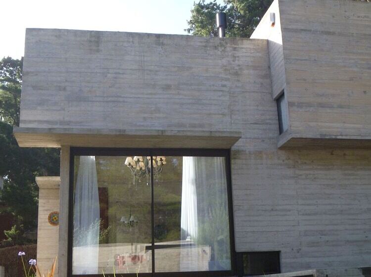 V & D Casas En Mar Azul