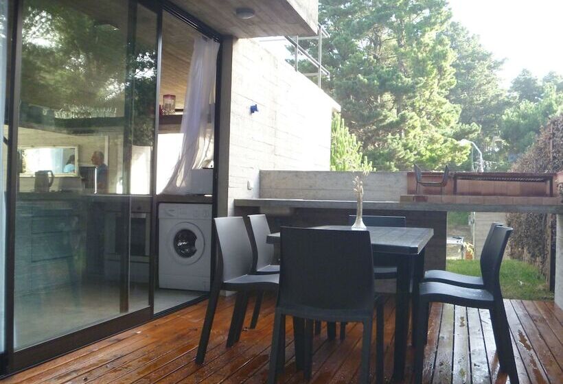 V & D Casas En Mar Azul