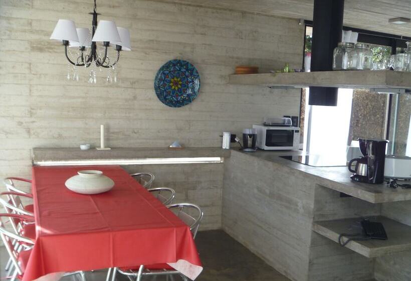 V & D Casas En Mar Azul