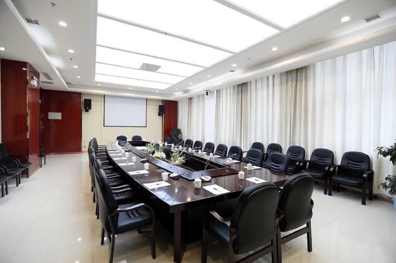 هتل Madison Lanzhou Lanshi Zhongchuan Airport