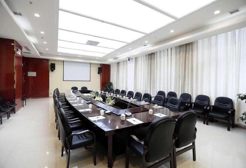 فندق Madison Lanzhou Lanshi Zhongchuan Airport