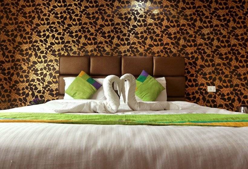 Sekaran Hotel Omr Perungudi